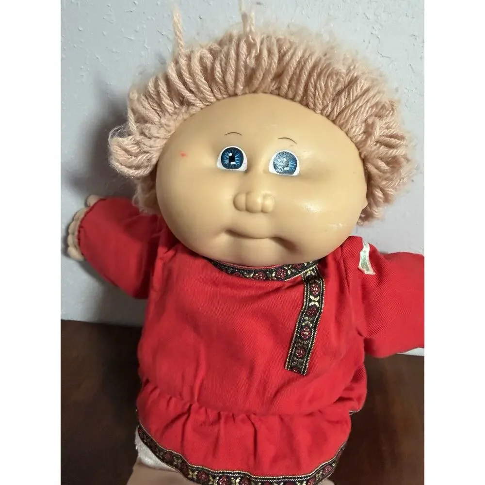 Cabbage Patch Kids VTG 1982 Strawberry Blonde Hair Blue Eyes Xavier Roberts Doll